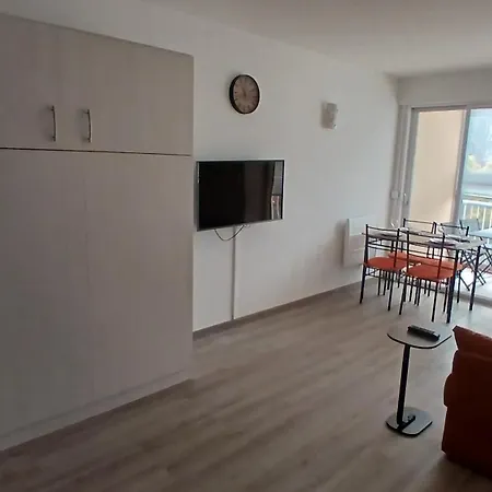 Cozy, Terrasse, Parking, A 2 Pas D'ici * Saint-Raphael (Var)