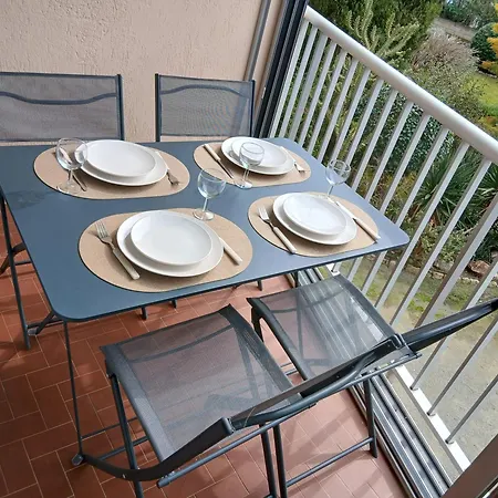 Cozy, Terrasse, Parking, A 2 Pas D'ici Apartman Saint-Raphaël