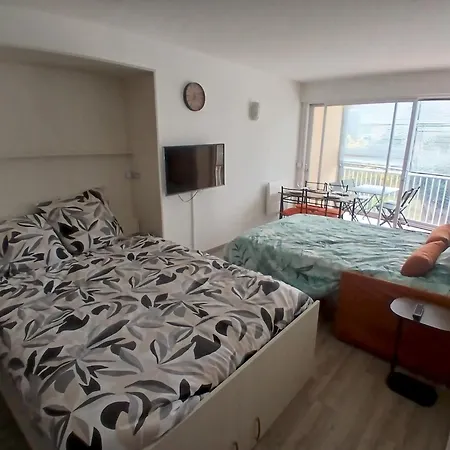 Cozy, Terrasse, Parking, A 2 Pas D'ici Apartment *